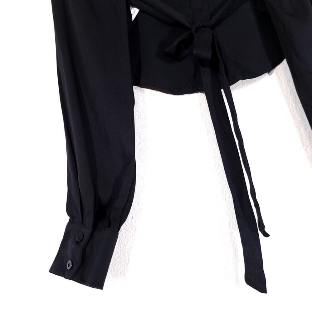 New Superdown Caleb Open Back Button Front Crop T… - image 8